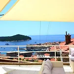 Apartment Chic Ploce